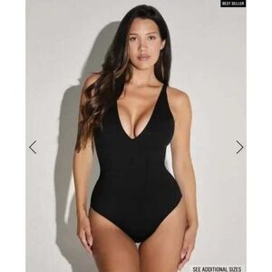 Ta3 Plungey Black XS Reg/Long One Piece Swim NWT